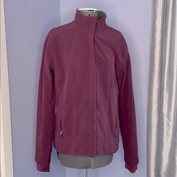 Mountain Hardwear Jackets & Blazers - Mountain Hardware jacket women's Medium wine colored
